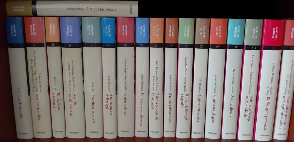 Coleção Rainhas de Portugal (18 Vol.)