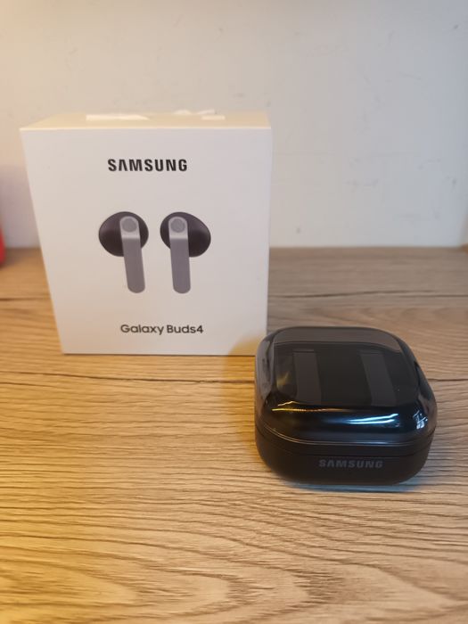Słuchawki Samsung galaxy buds4 SM-R540 czarne