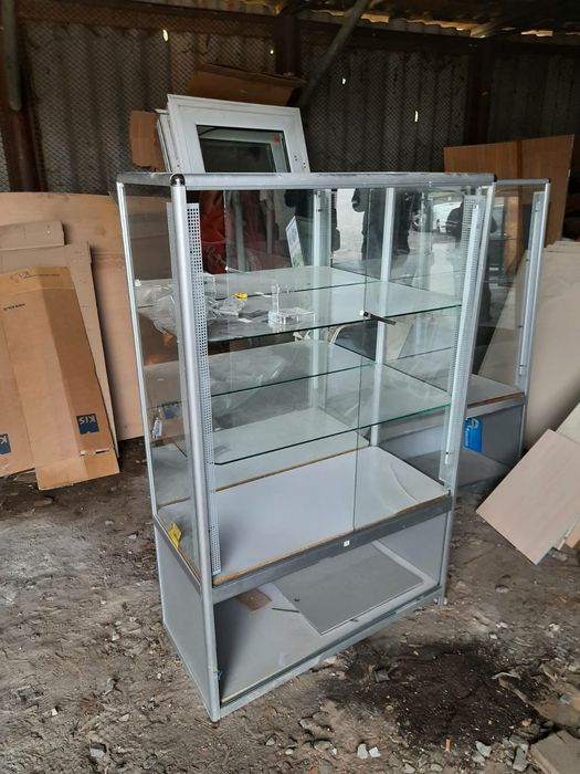 Продам шкафчики новые