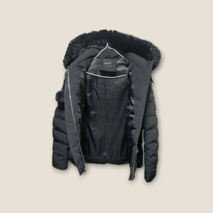 Куртка жіноча у відмінному стані зимова