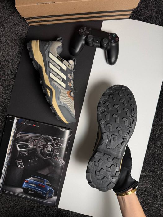 Чоловічі кросівки адідас Adidas Terrex Skychaser Grey Beige [41-45]