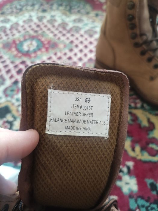 Продам женские ботинки новые