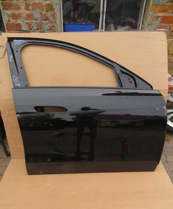 Двері передні праві MERCEDES E-class W214 Розборка E-class W214