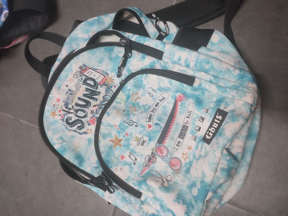 Mochila e porta lápis