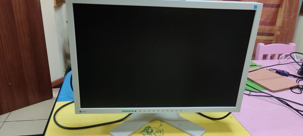 Продаю монітор Eizo