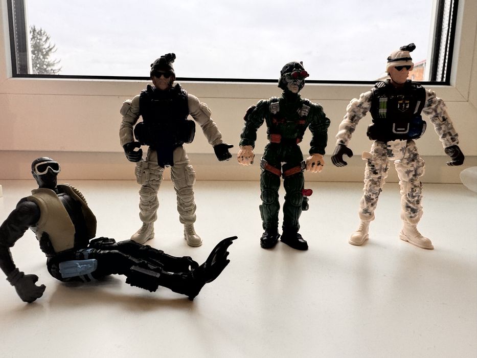 Військові солдатики фігурки