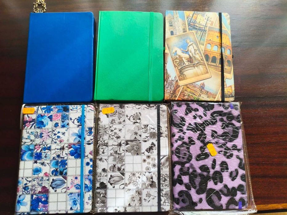 Lote 6 Cadernos de Capa Dura A5 c/ Elástico - Novos