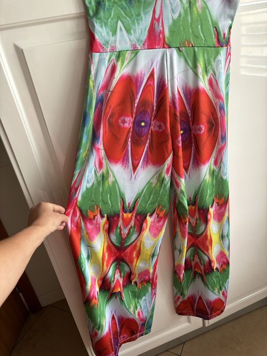 Calcas girissimas de perna larga  , a vestir tem elasticidade M  e  L