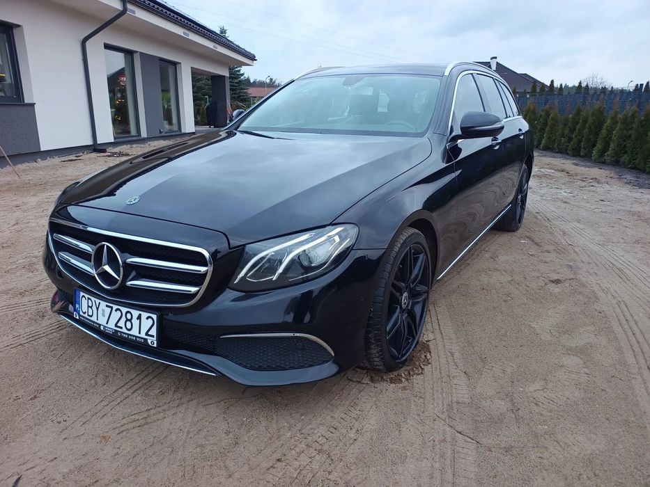 Mercedes-Benz Klasa E Mercedes-Benz E 220 d Kombi 2018 POLIFT LED Navi Ambiente Felgi 19