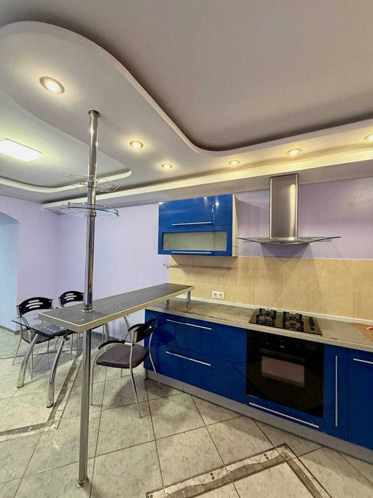 Продам 3к квартиру с ремонтом Ломовский Донецкое шоссе 9