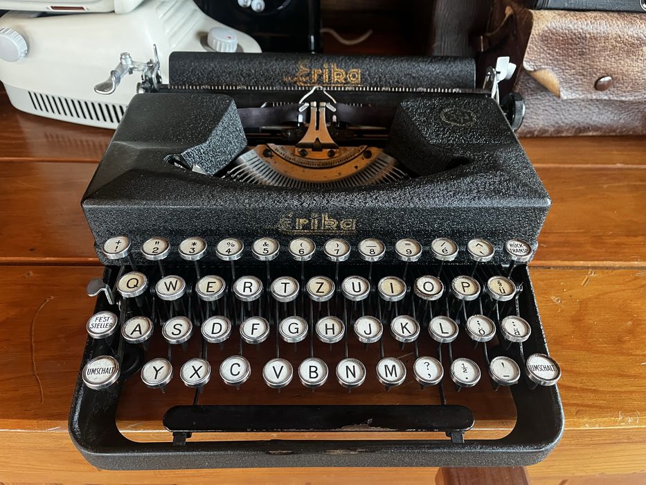 Antiga maquîa de escrever Erika