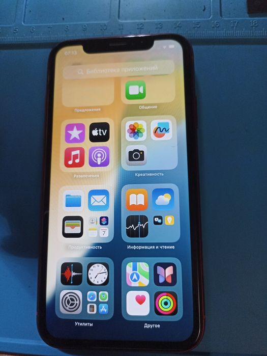 Apple iPhone XR 64 ГБ