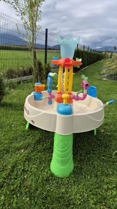 Stolik wodny little tikes używany
