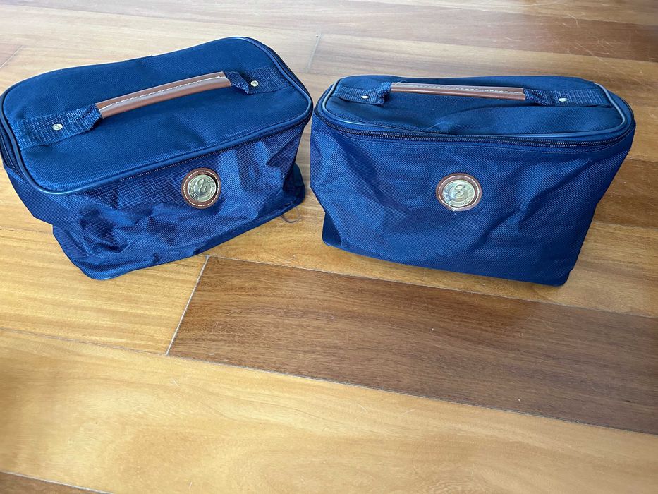 Bolsas de vários estilos para viagem