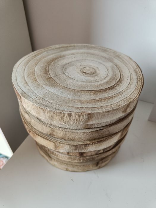 10 rodelas de madeira decorativas (Espaço Casa) com 23 cm de diâmetro