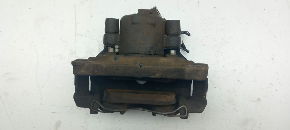 Pinça travão / maxila de travão frente esquerda AUDI A4 (8E2, B6)