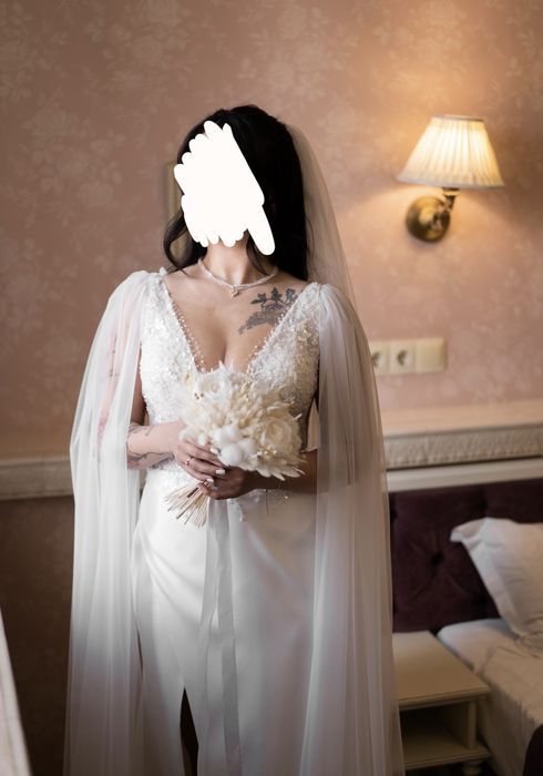Продам весільну сукню