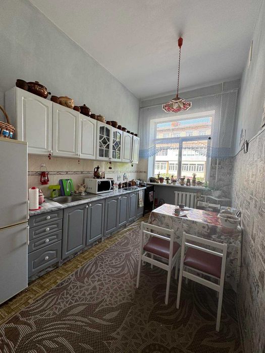 4к.кімнатна квартира на Раково,гарний ремонт.