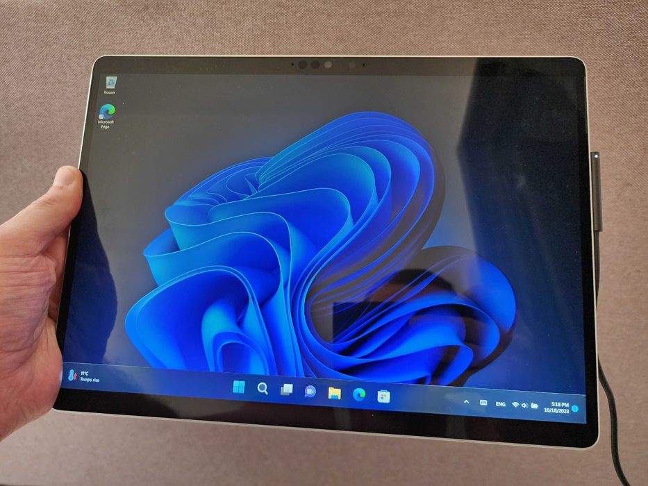 Планшет Microsoft 13" Surface Pro X SQ1 128GB 8GB RAM