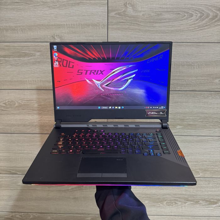Ігровий ноутбук Asus Rog Strix G15 Rtx 2060, i7 9750, 240Hz