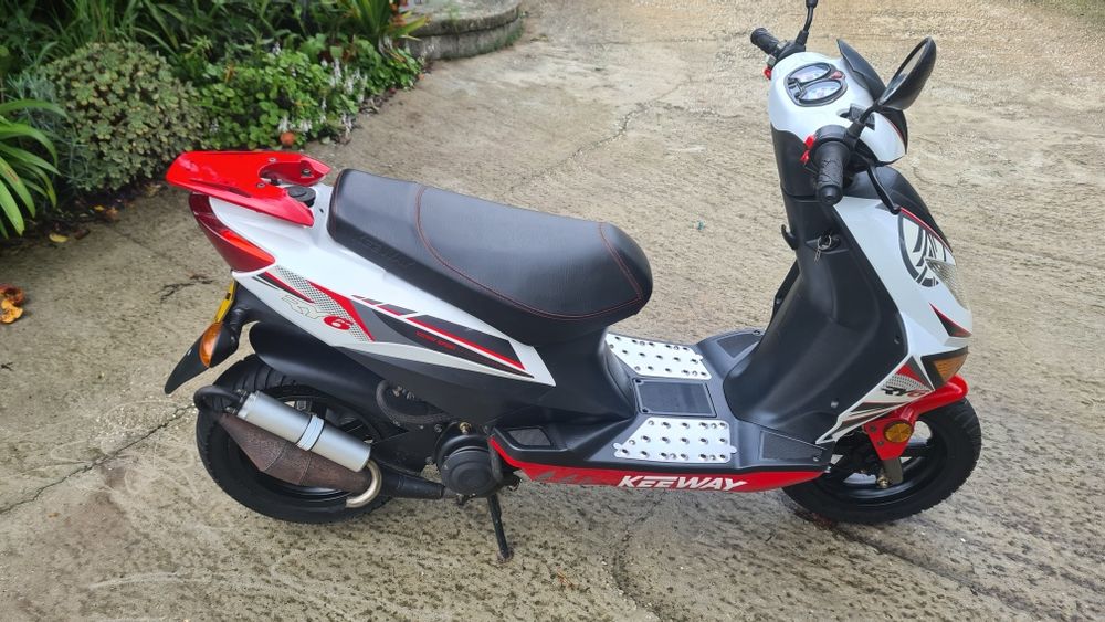 Scooter - KEEWAY RY6
