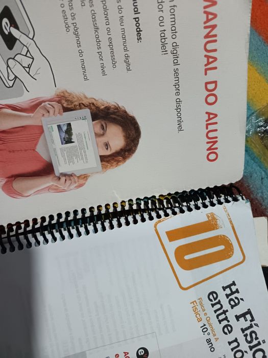 Manuais e cadernos de atividades físico química 10.ano