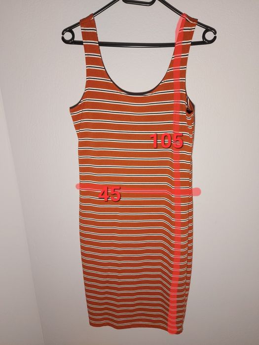 Sukienka na ramiączkach