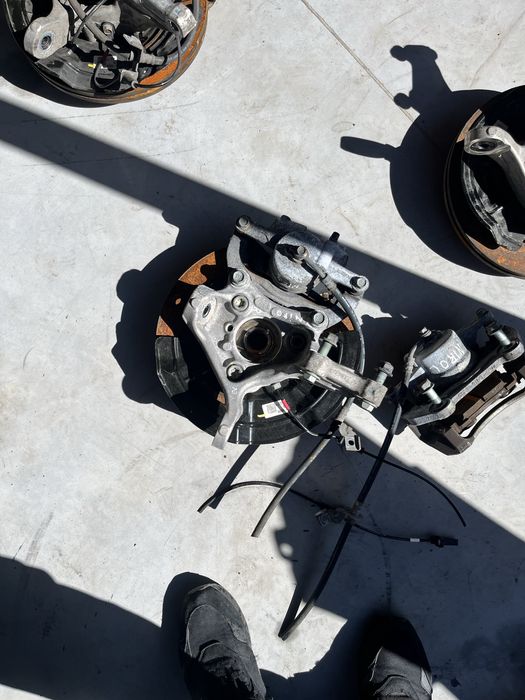 KIA NIRO2 EV підрамник цапфа ричаг цапфа кулак піввісь