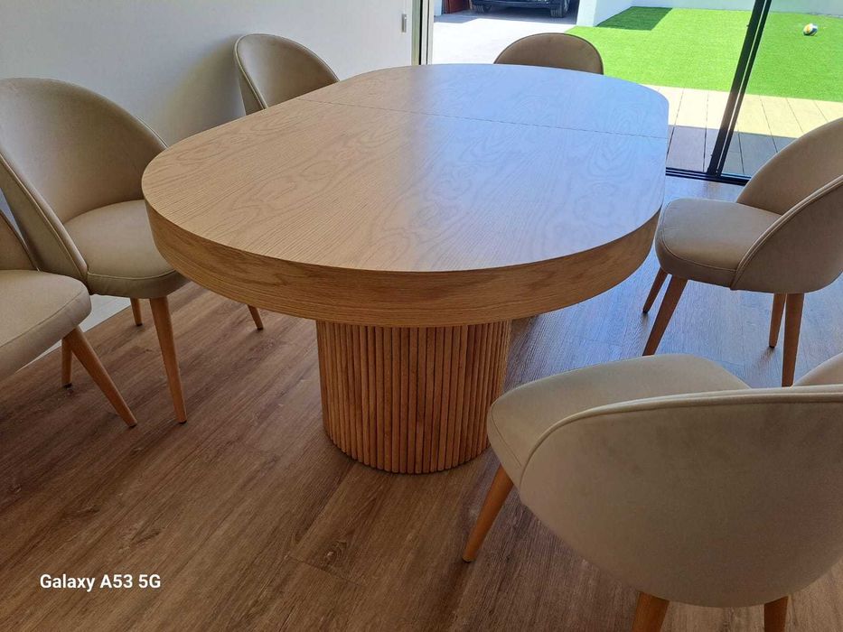 Mesa Jantar Extensível Oval Carvalho Natural e Ripado