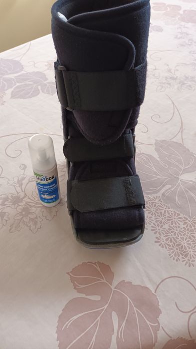 Vendo bota ortopedica, para fraturas