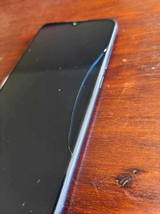 Xiaomi Mi A3 - 128GB - bom estado