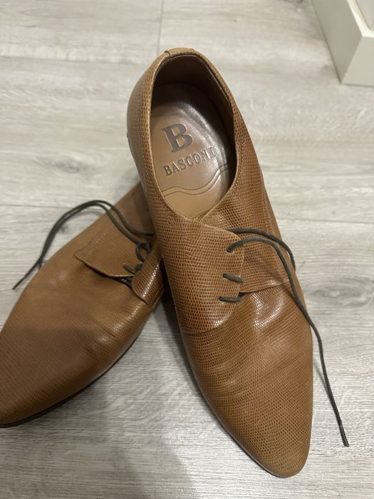 Продам туфлі