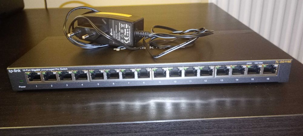 Switch TPLINK  TL-SG116E używany