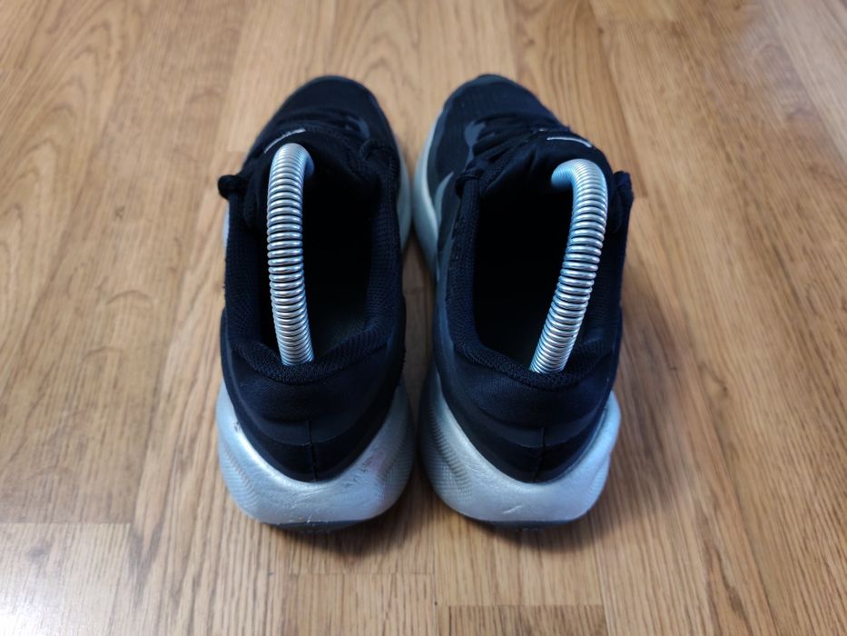 Кроссовки Nike Revolution 7
