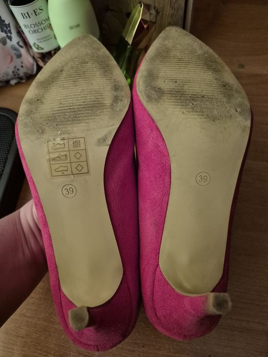 Buty Szpilki w rozmiarze 39