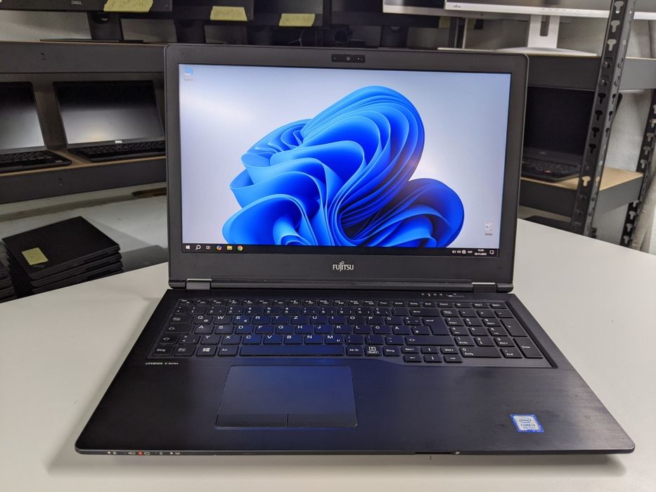 Ноутбук Fujitsu Lifebook U759 15.6 intel i3 8154 4.0Ghz    8Gb/256Gb