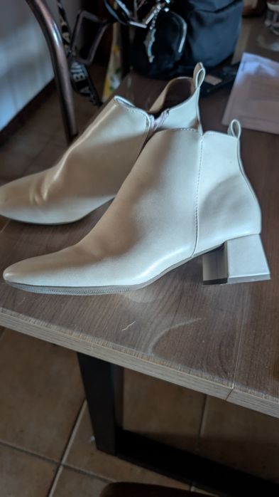 Botas brancas 38