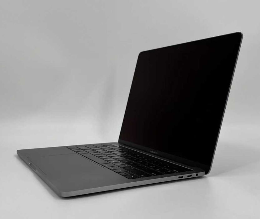 MacBook Pro 2020/13"/i5/16GB Ram/512GB SSD/TouchBar/Cinza Sideral