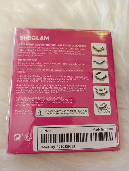 3 pary sztucznych rzęs Sheglam model Tokyo