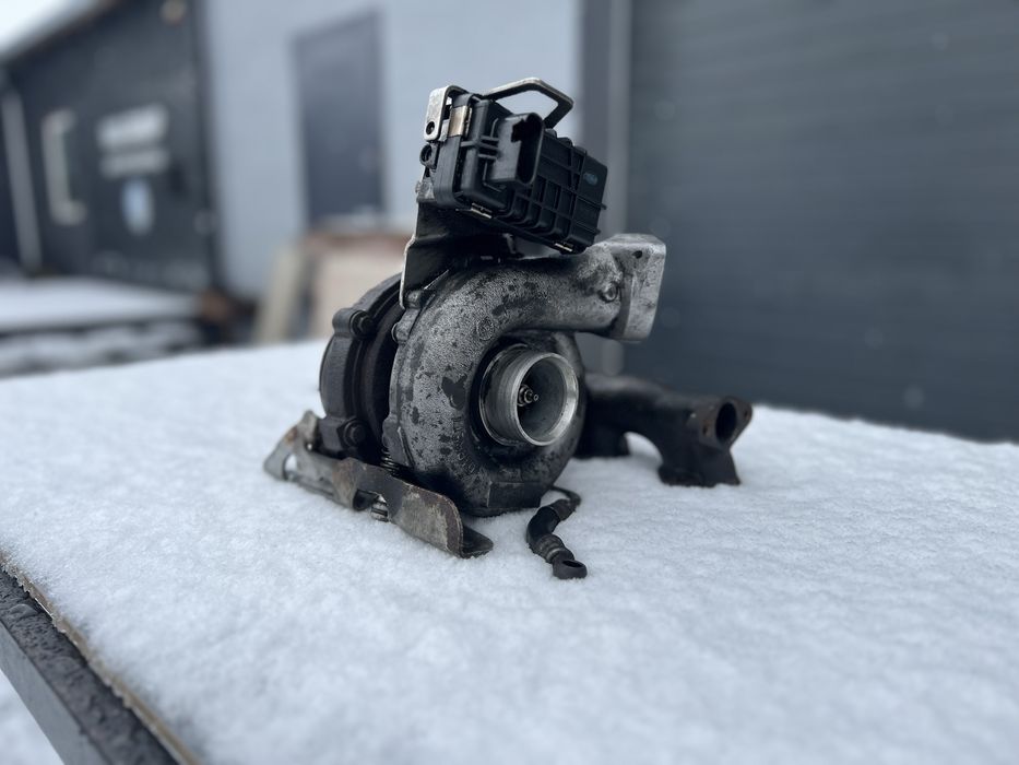 Турбіна М57N2 БМВ Е60 Е61 Е65 Е66 3.0 2.5 М57Н2 Турбина GT2260V BMW