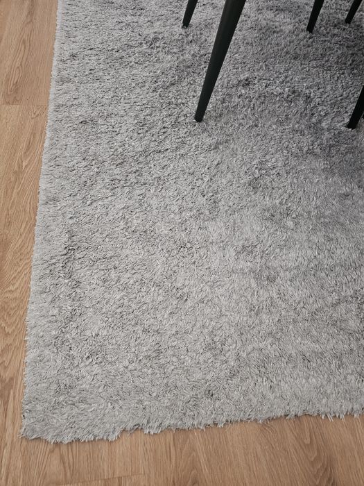 Tapete Cinza Pelo Curto - Grande - Excelente Estado - 250€