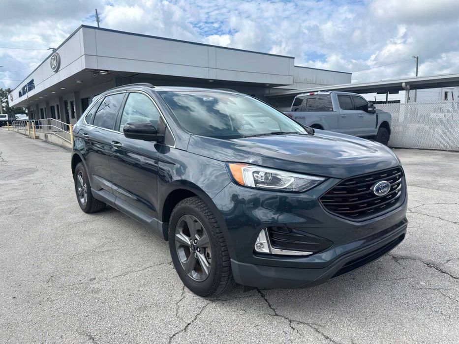 Ford Edge Titanium      2022