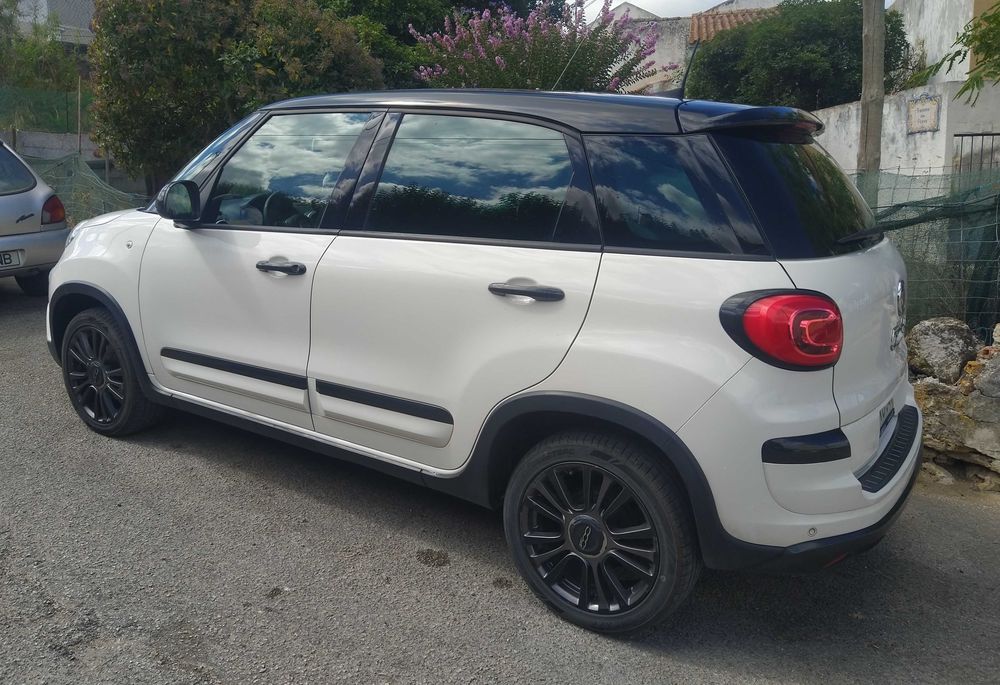 FIAT 500L Cross S-Design