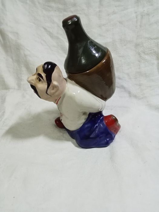 Штоф парцеляна Кумедний козак