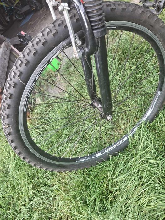 Sprzedam rower widoczny na zdjęciu
