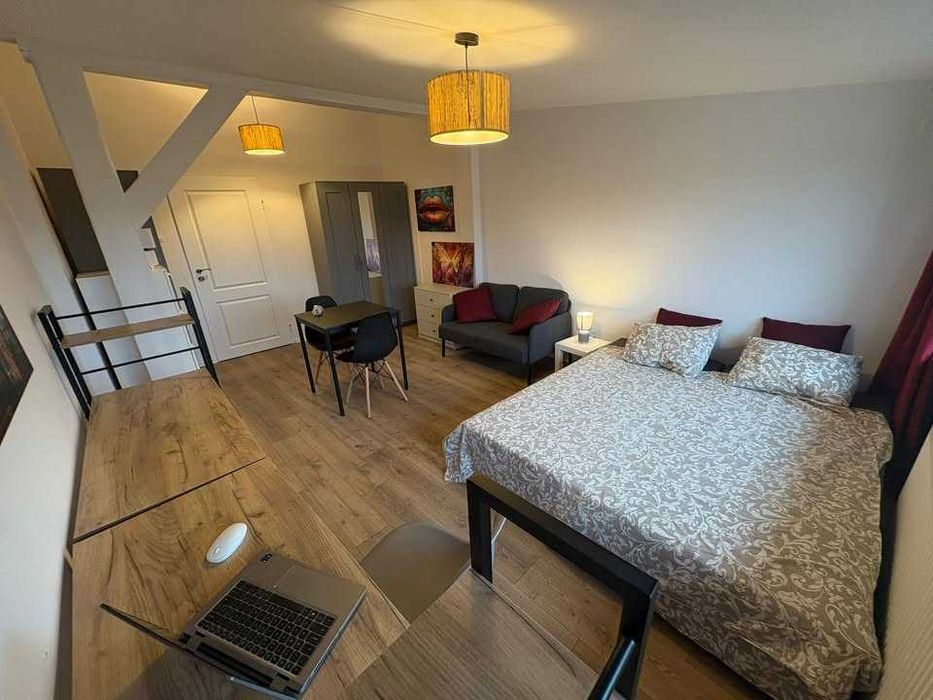 Piękny, duży pokój typu studio w sercu Wrocławia