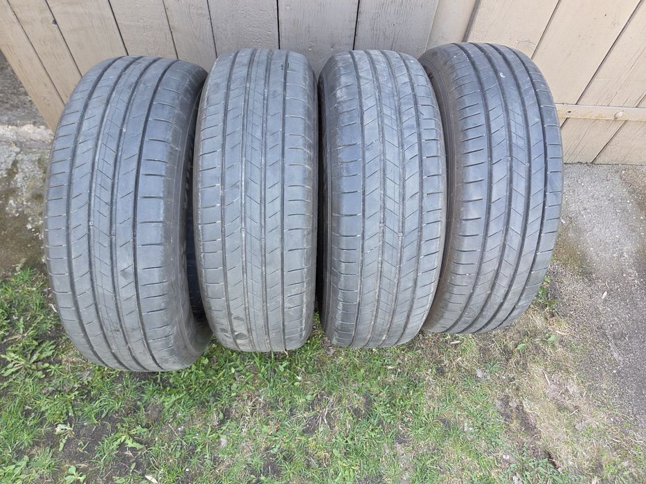 Opony letnie  215 65r17  Kumho rok 2024
