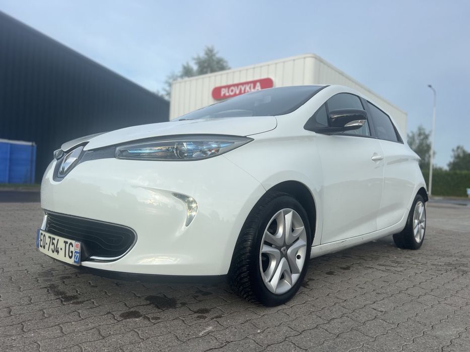 Renault Zoe 41квт 300км