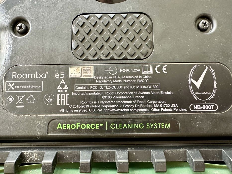 iRobot Roomba e5 (Avariado)