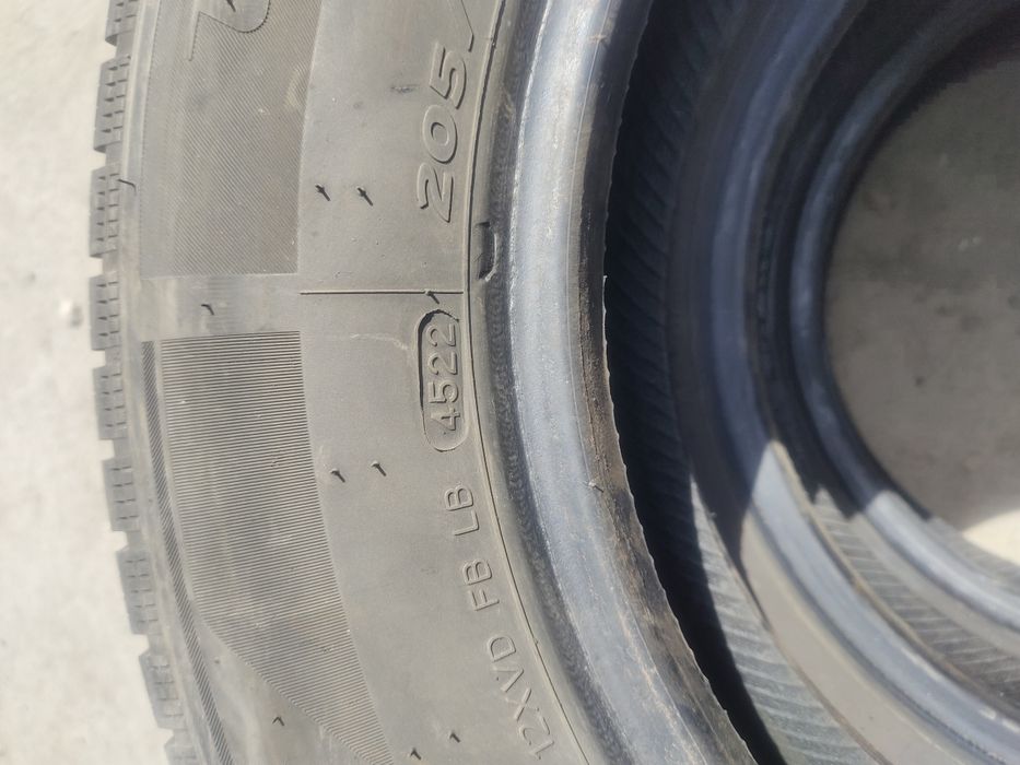 Продам гарні шини  205/75/16C